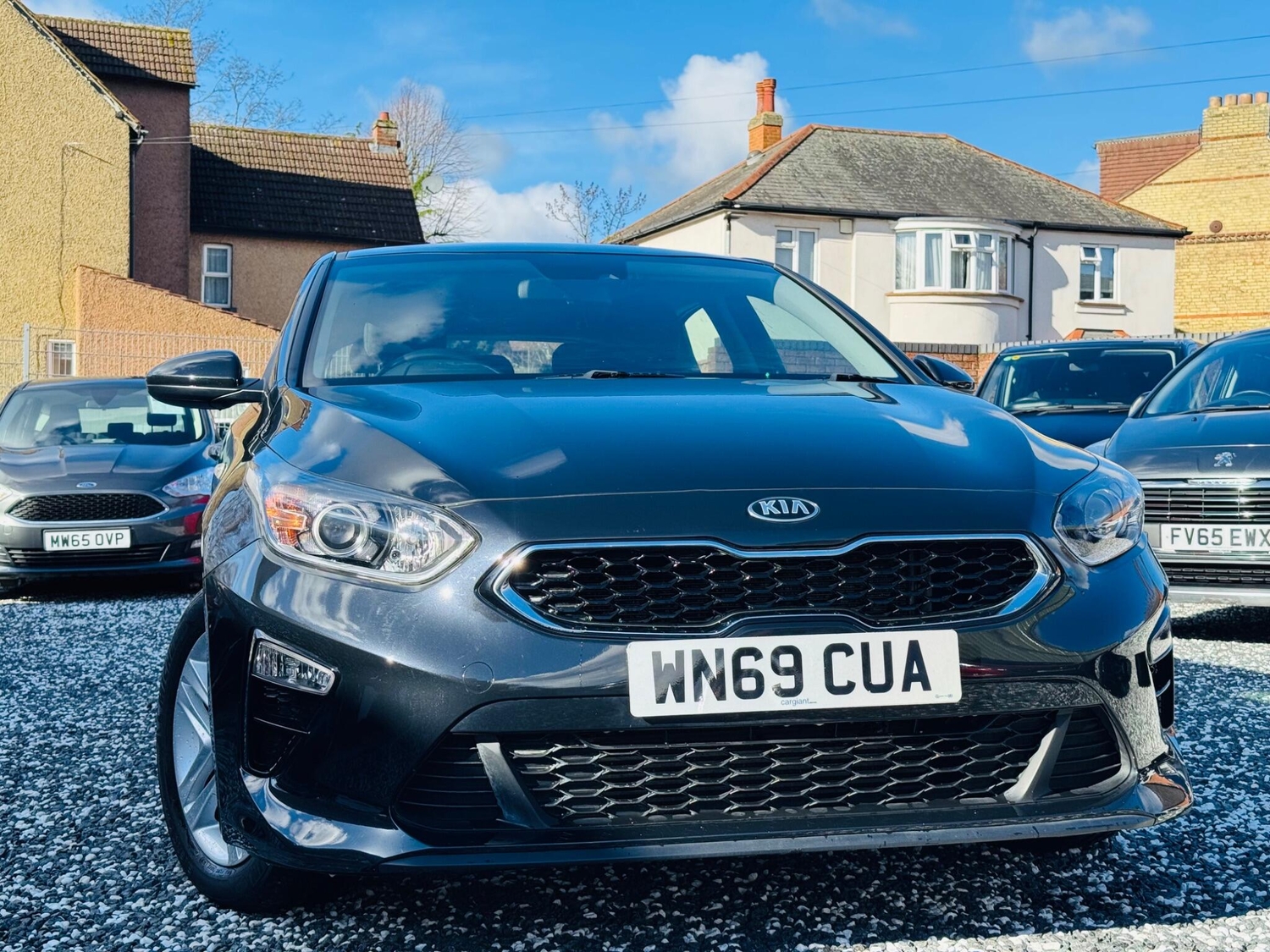 Kia Ceed 2019 - Cars in Bedford