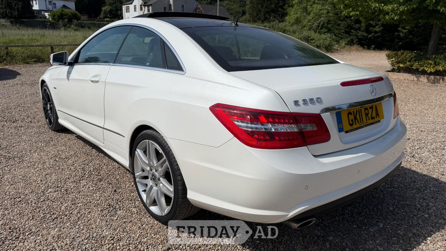 [ berth ]Mercedes-Benz E Class
