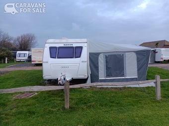 Trigano Montreux 3.0m Awning - Size L (1050-1090) - Excellent Con