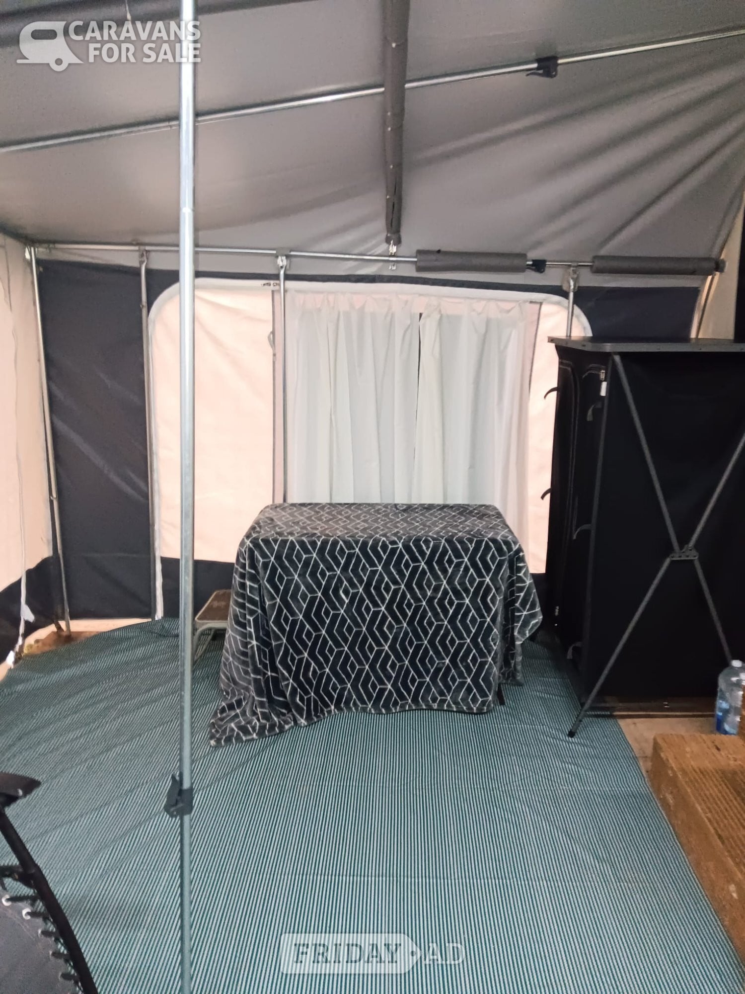 Trigano Montreux 3.0m Awning - Size L (1050-1090) - Excellent Con -  in London