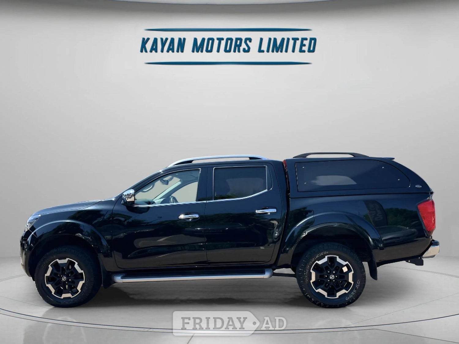 Nissan Navara 2020 - Vans & Commercial Vehicles in Kensington