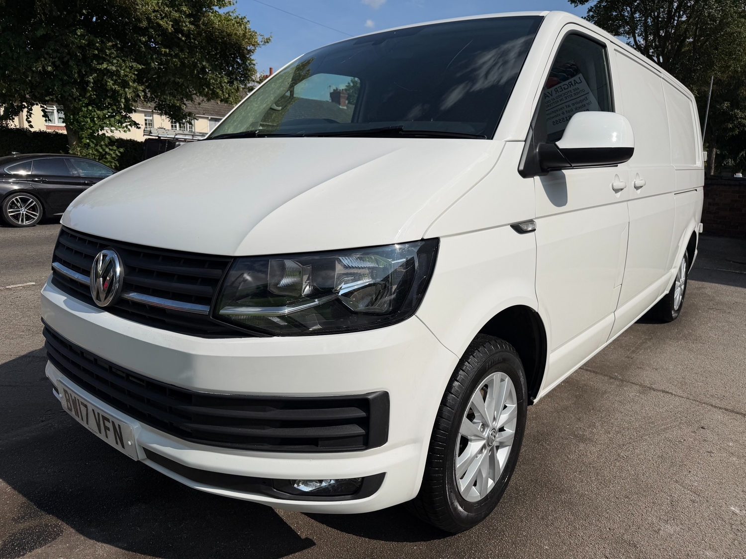 Volkswagen Transporter 2017 - Vans & Commercial Vehicles