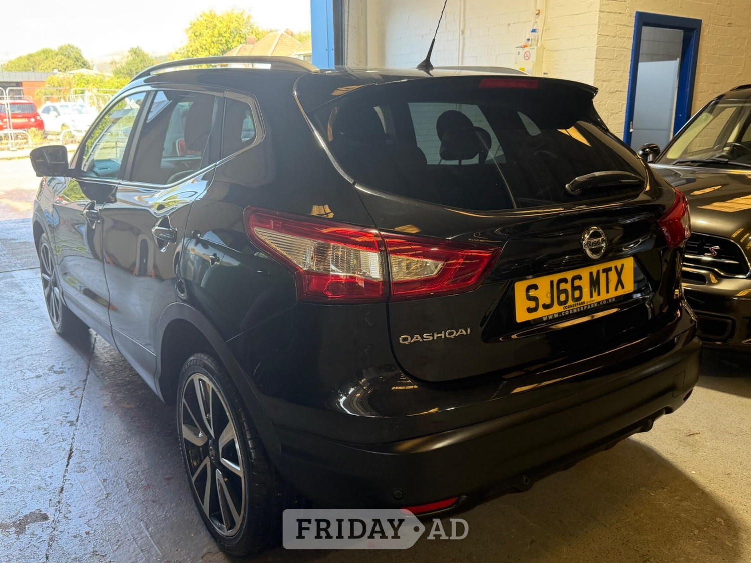 Nissan Qashqai 2016 - Cars in Pontypridd