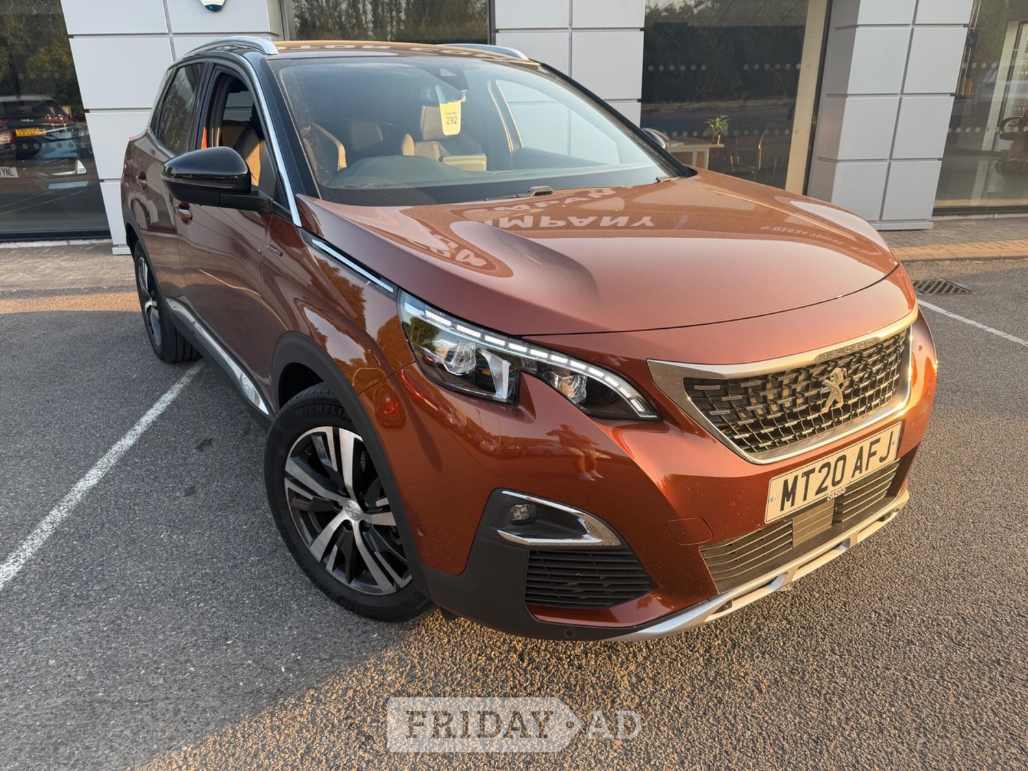 [ berth ]Peugeot 3008