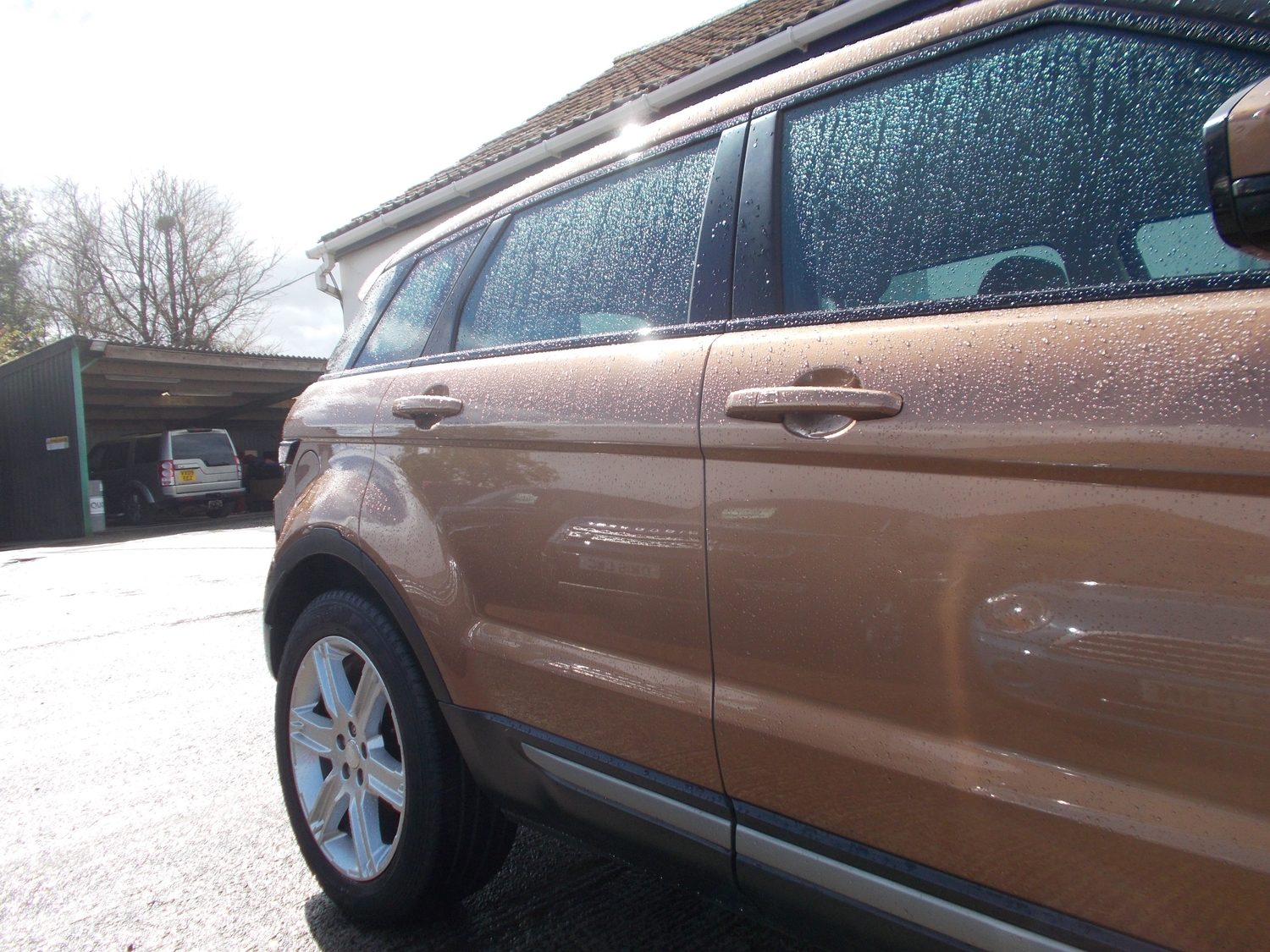 [ berth ]Land Rover Range Rover Evoque