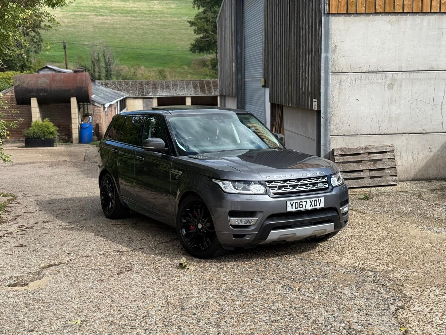 [ berth ]Land Rover Range Rover Sport