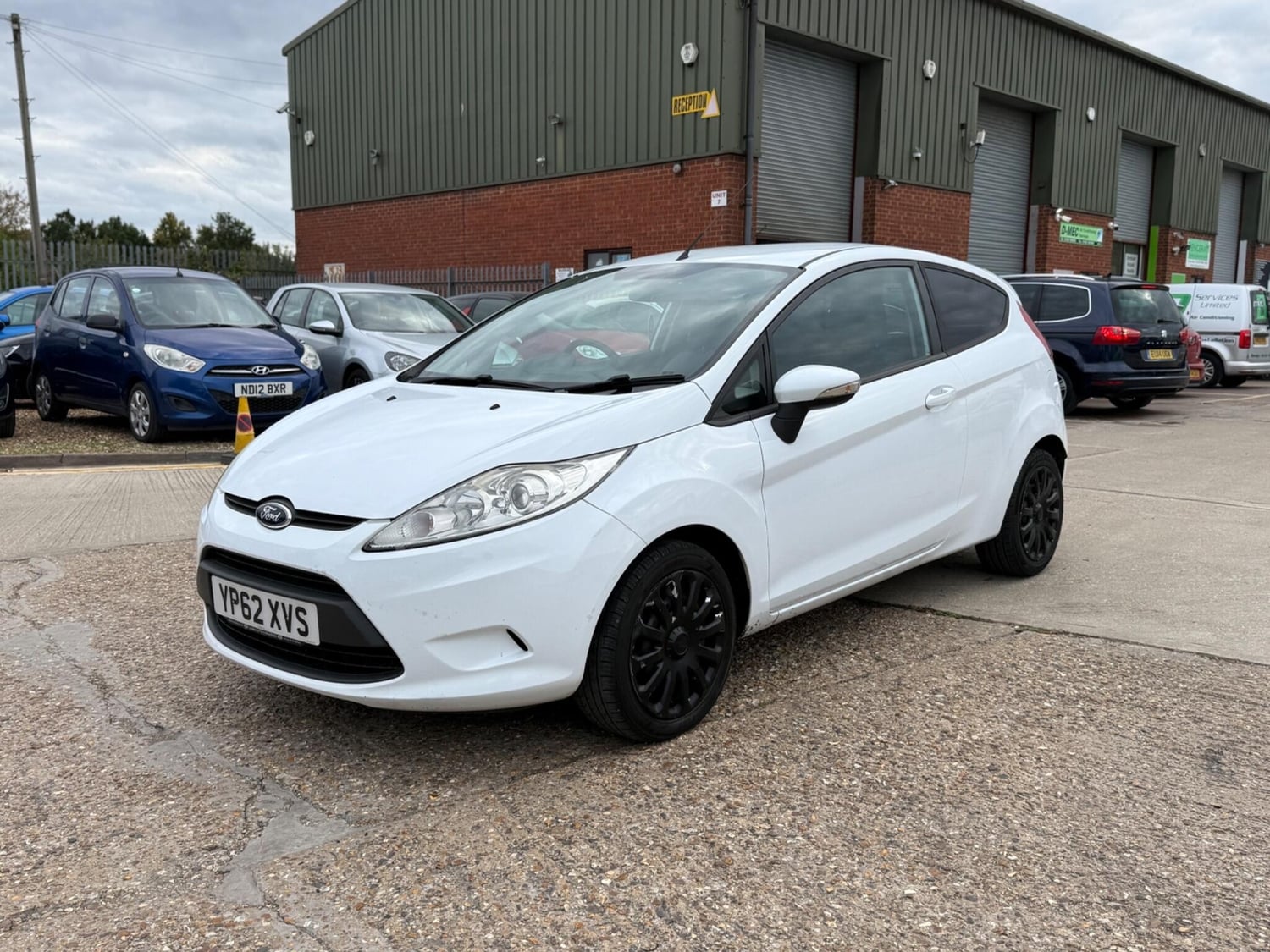 [ berth ]Ford Fiesta