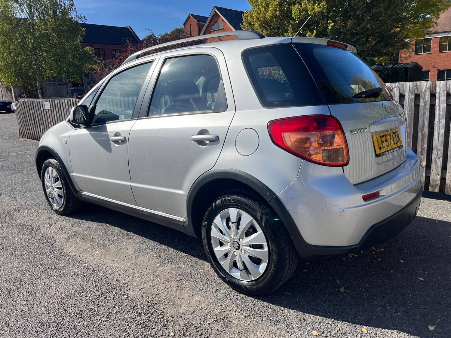 [ berth ]Suzuki SX4