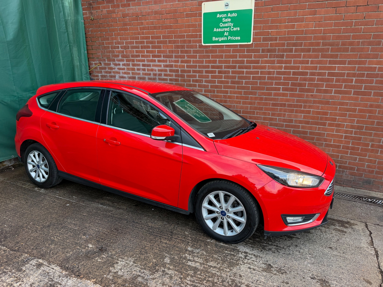 Ford Focus 2015 - Cars in Hanham