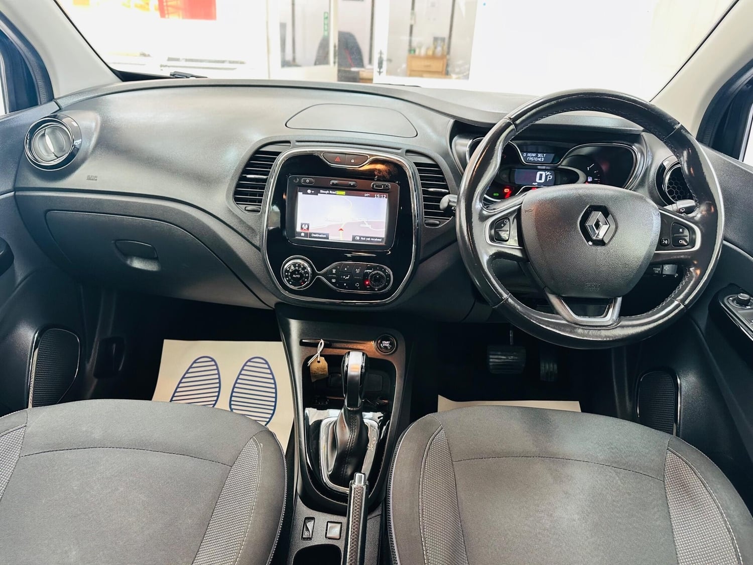 [ berth ]Renault Captur