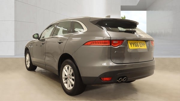 Jaguar F-Pace 2016 - Cars