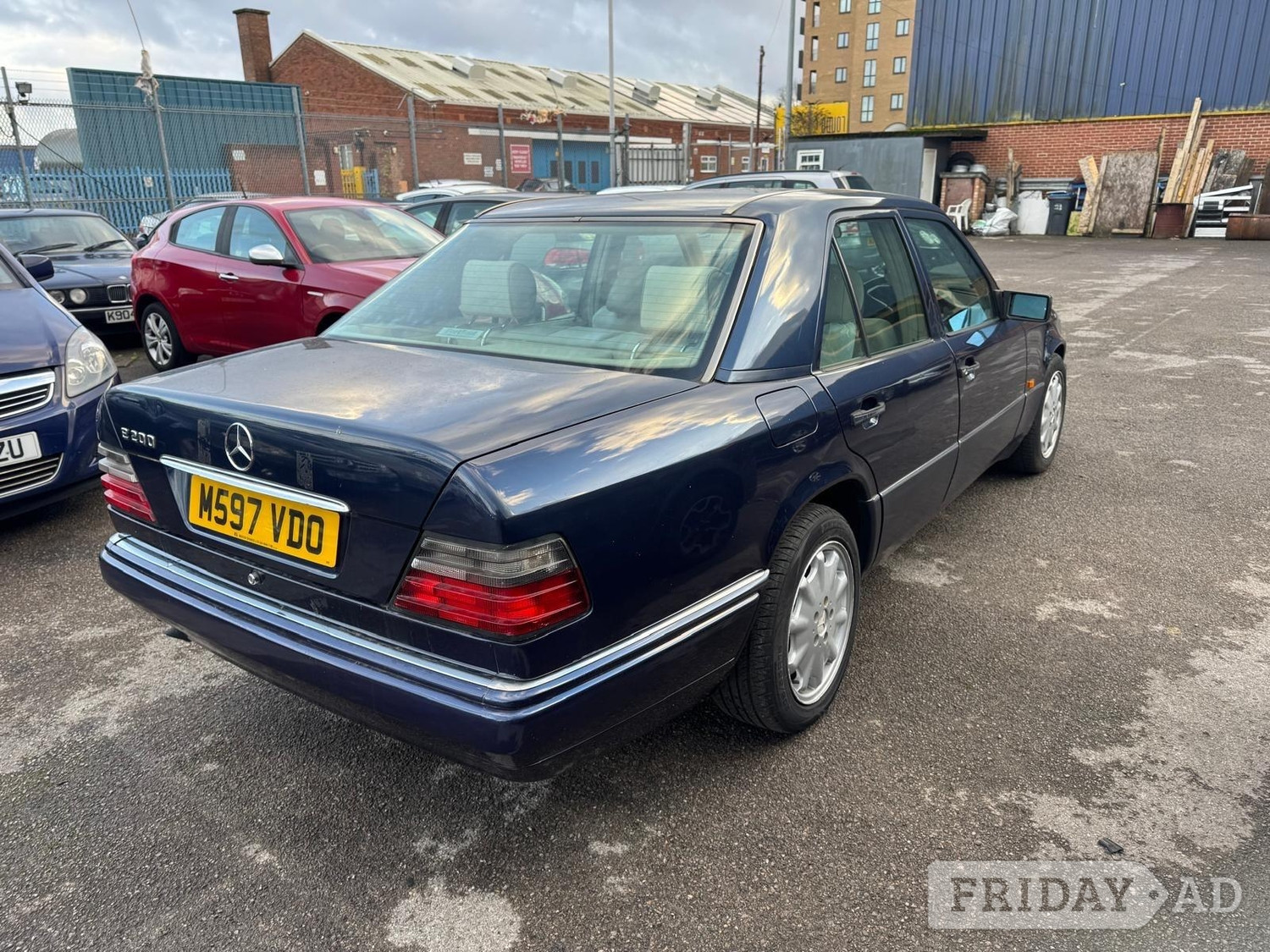 Mercedes-Benz E Class 1995 - Cars in Kingston Upon Thames