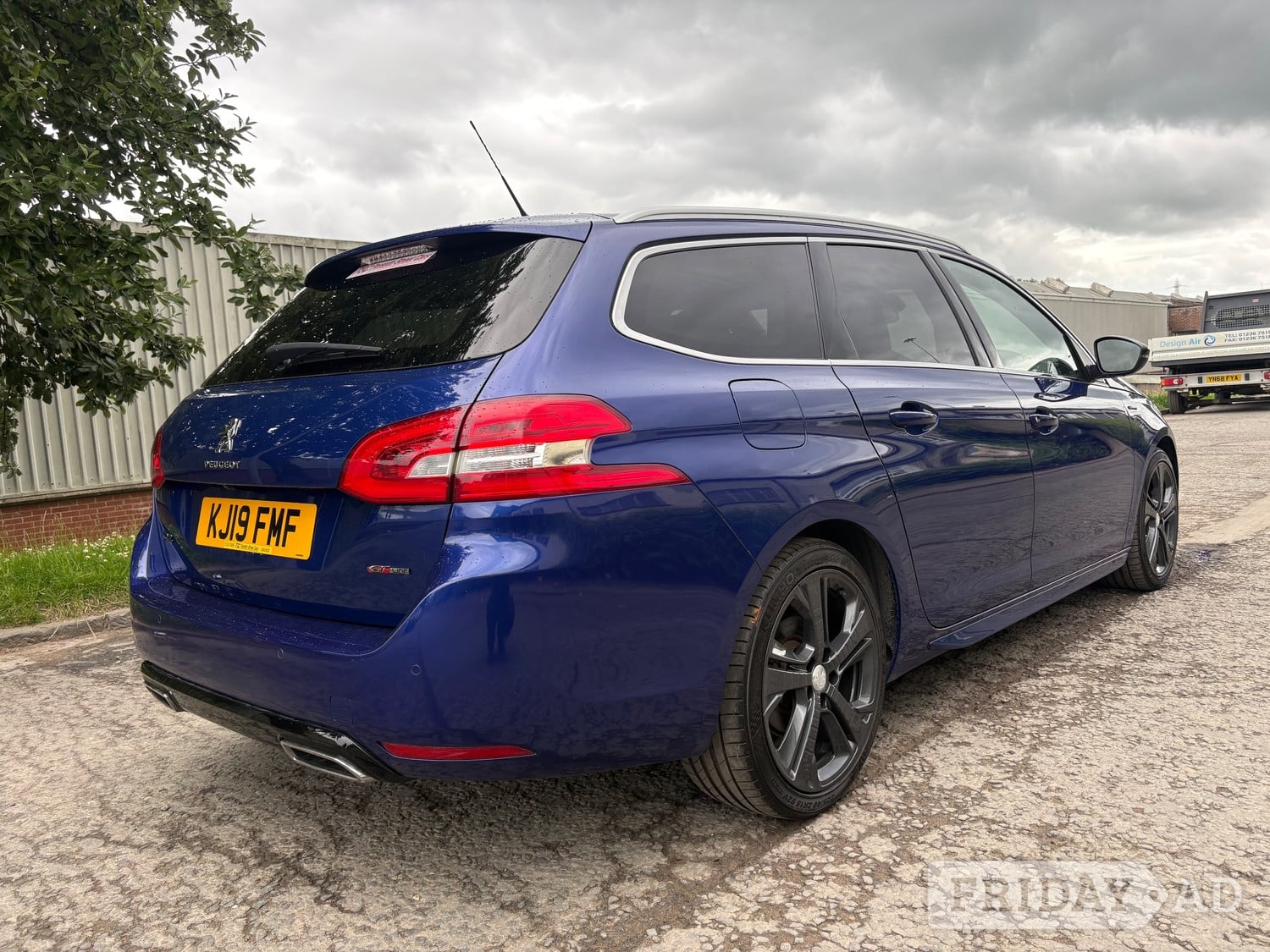 [ berth ]Peugeot 308 SW
