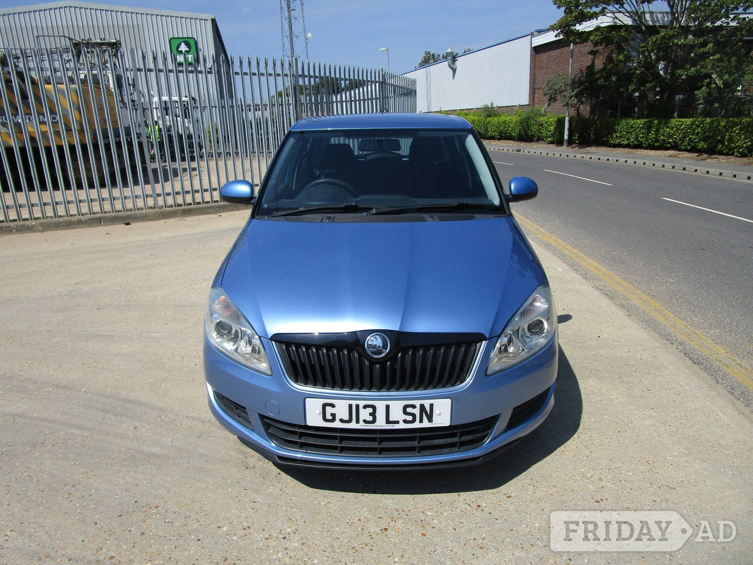 Skoda Fabia 2013 - Cars
