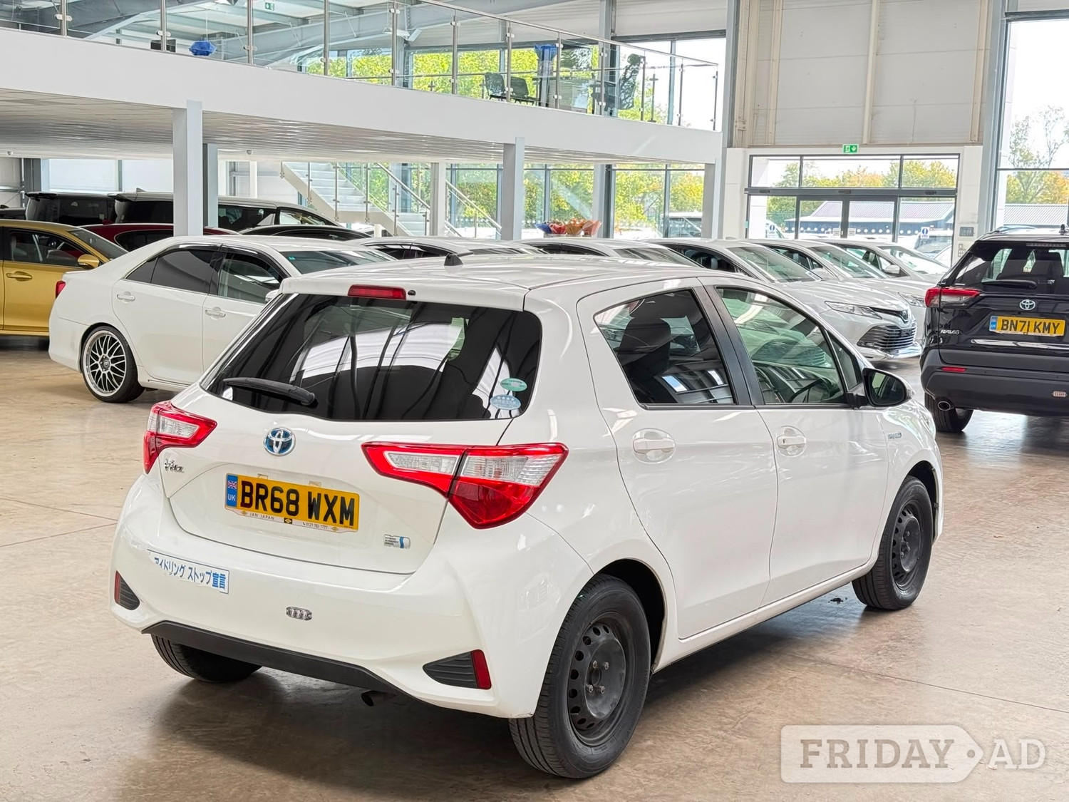 [ berth ]Toyota Vitz