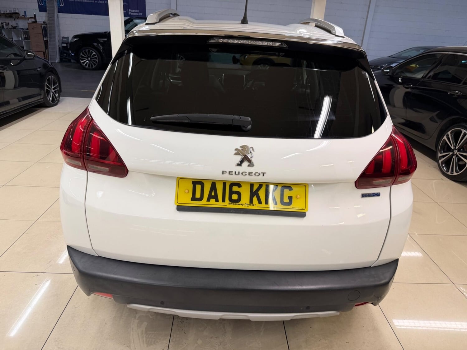 Peugeot 2008 2016 - Cars