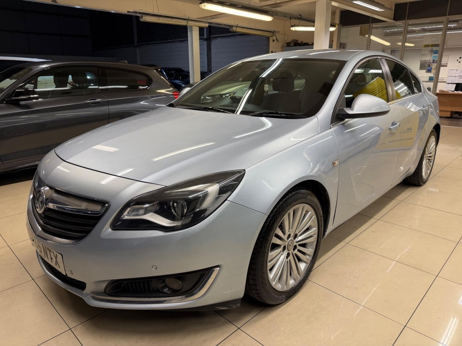 Vauxhall Insignia 2016 - Cars in Rotherham
