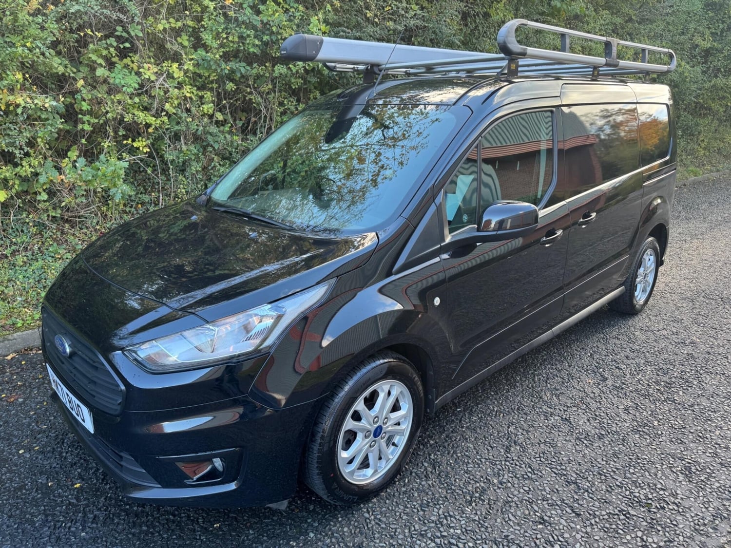 [ berth ]Ford Transit Connect