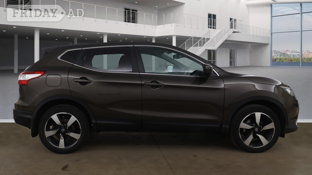 Nissan Qashqai 2015 - Cars