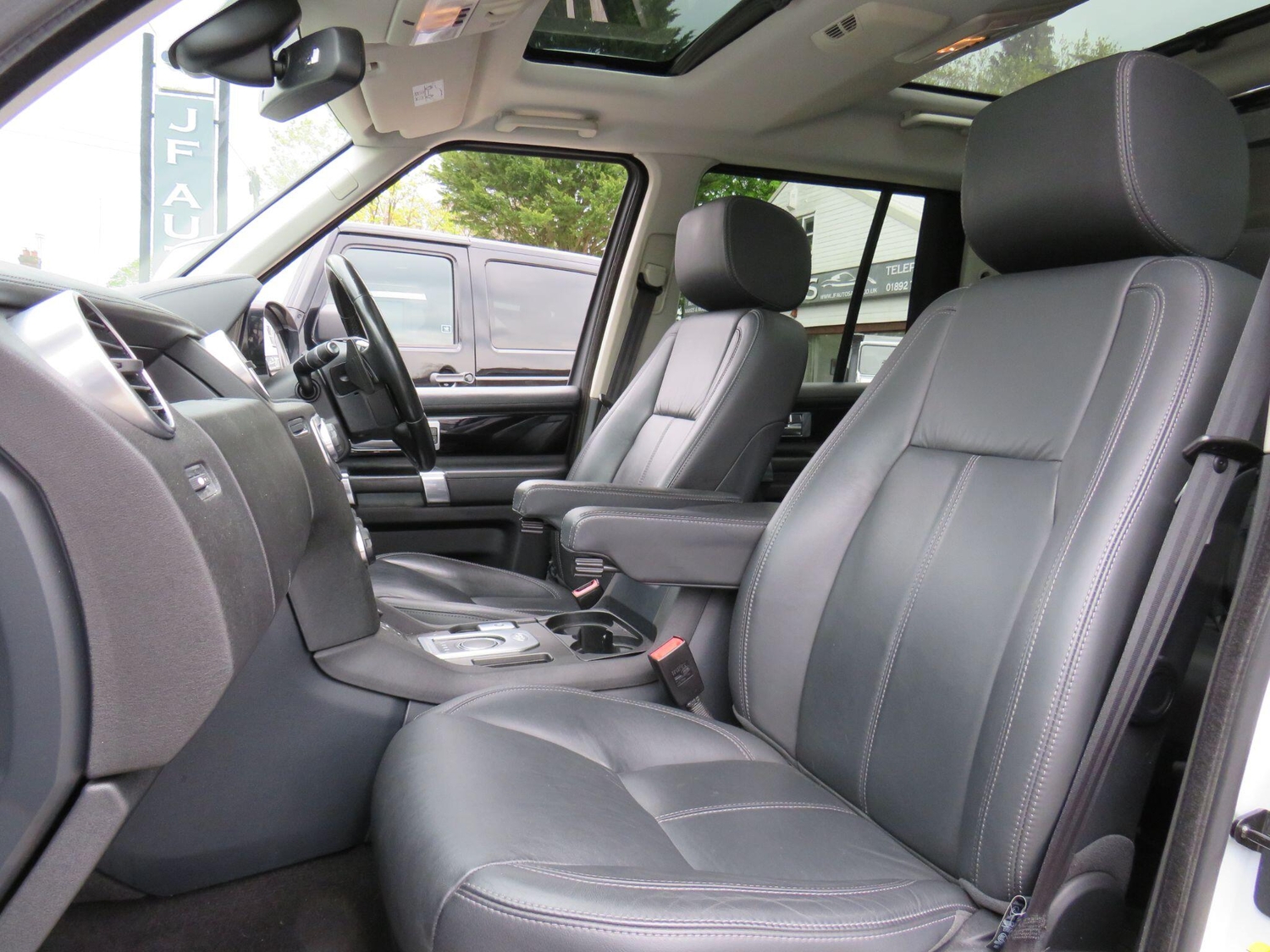 Land Rover Discovery 4 Wadhurst