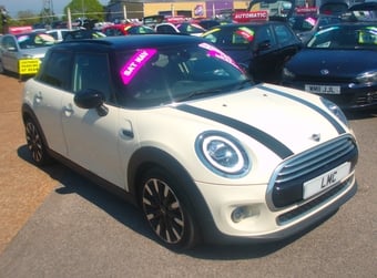 Mini Hatch 2019