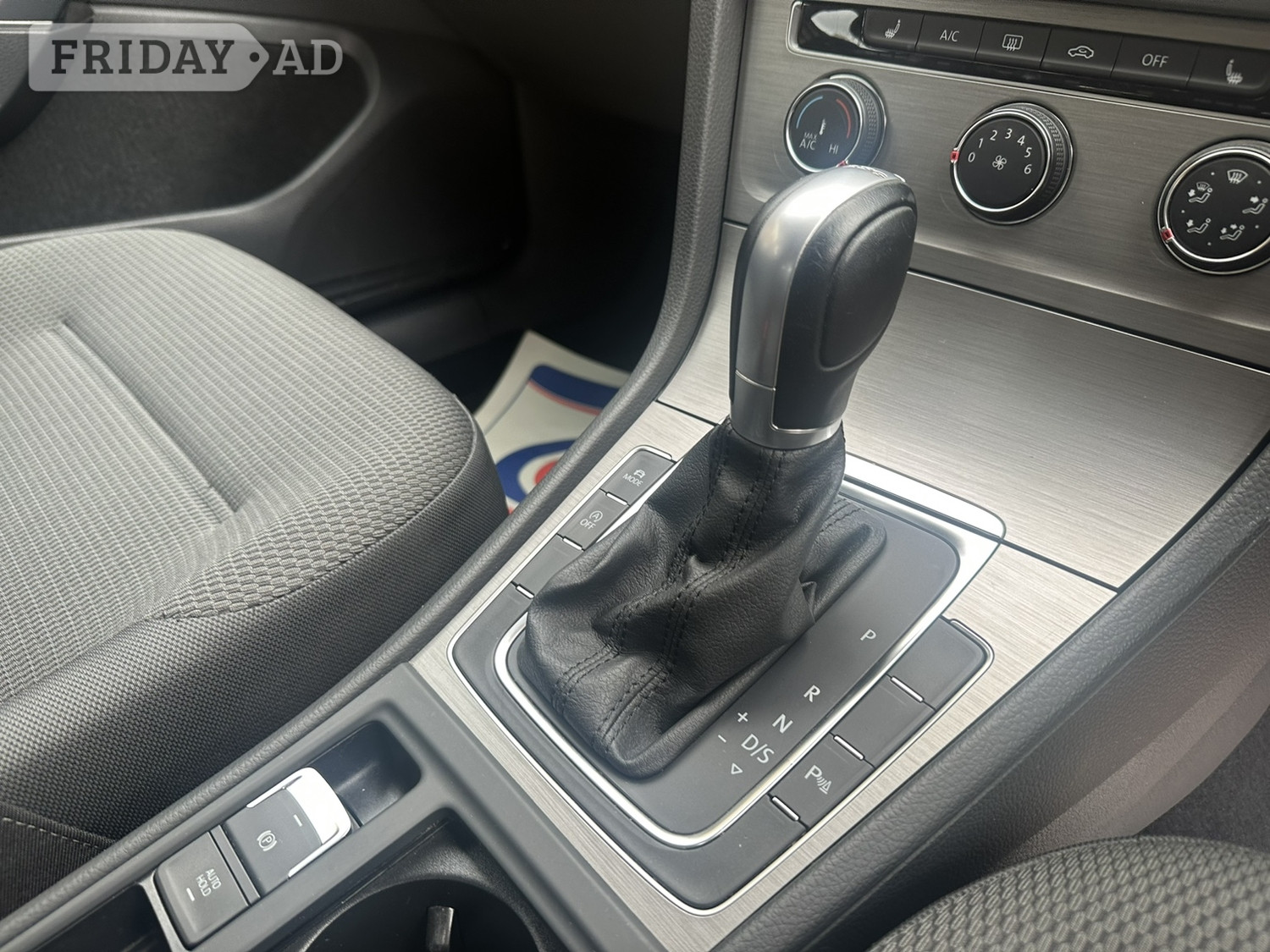 Volkswagen Golf 2017 - Cars in West Molesey