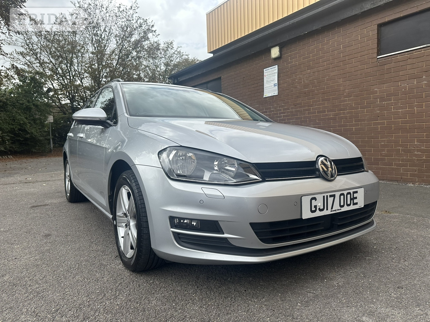 Volkswagen Golf 2017 in West Molesey