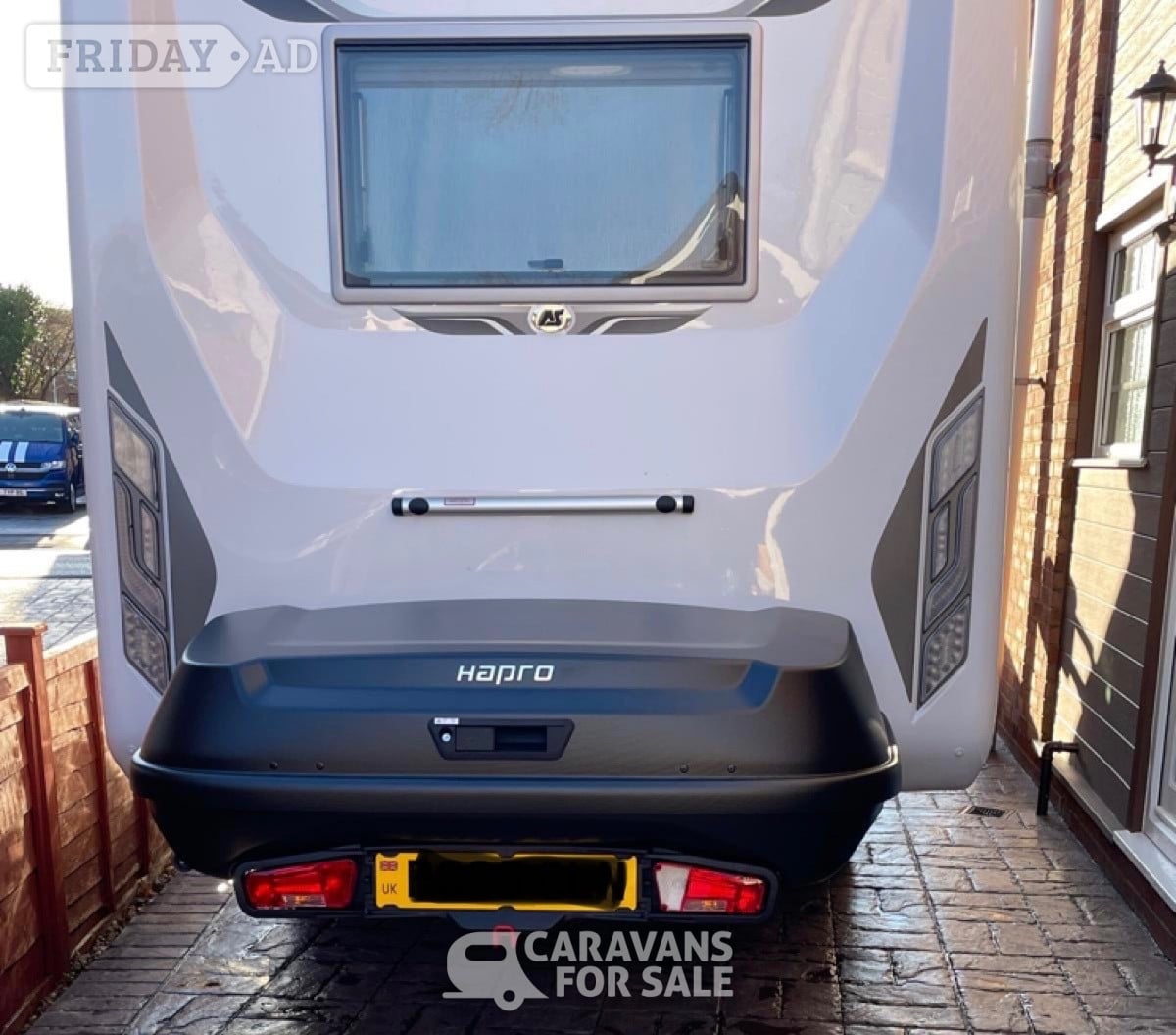 Hapro Boxer Large, 420 litre rear box, hexagon black in Bristol