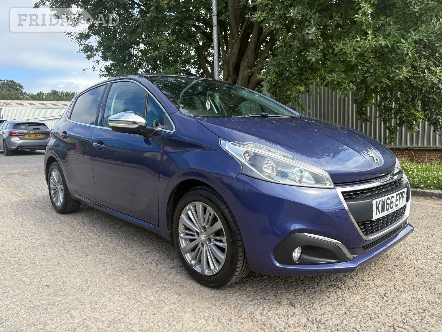 Peugeot 208 2017 in Airdrie