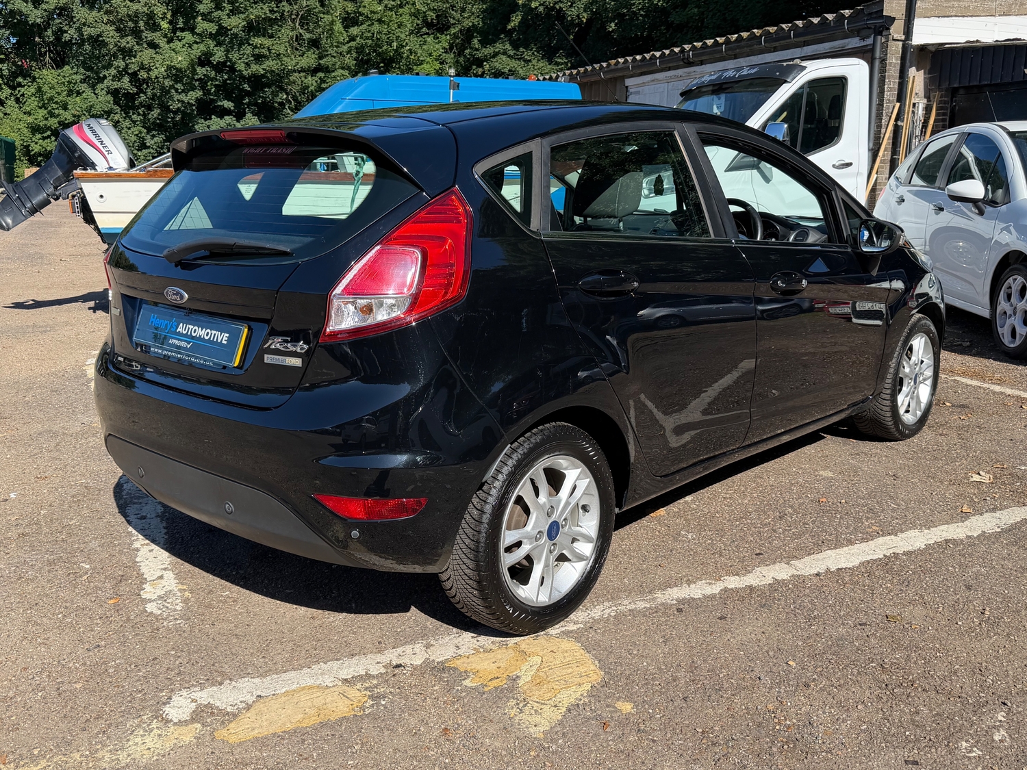 Ford Fiesta 2016 - Cars in Newport