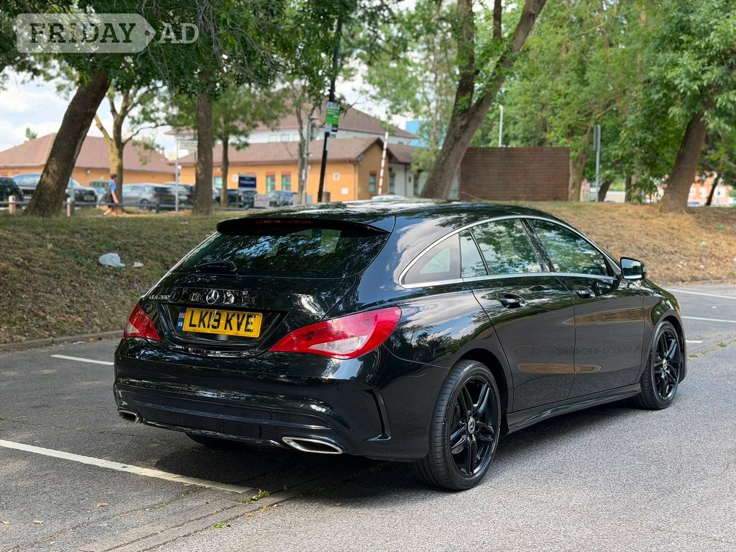 [ berth ]Mercedes-Benz CLA Class