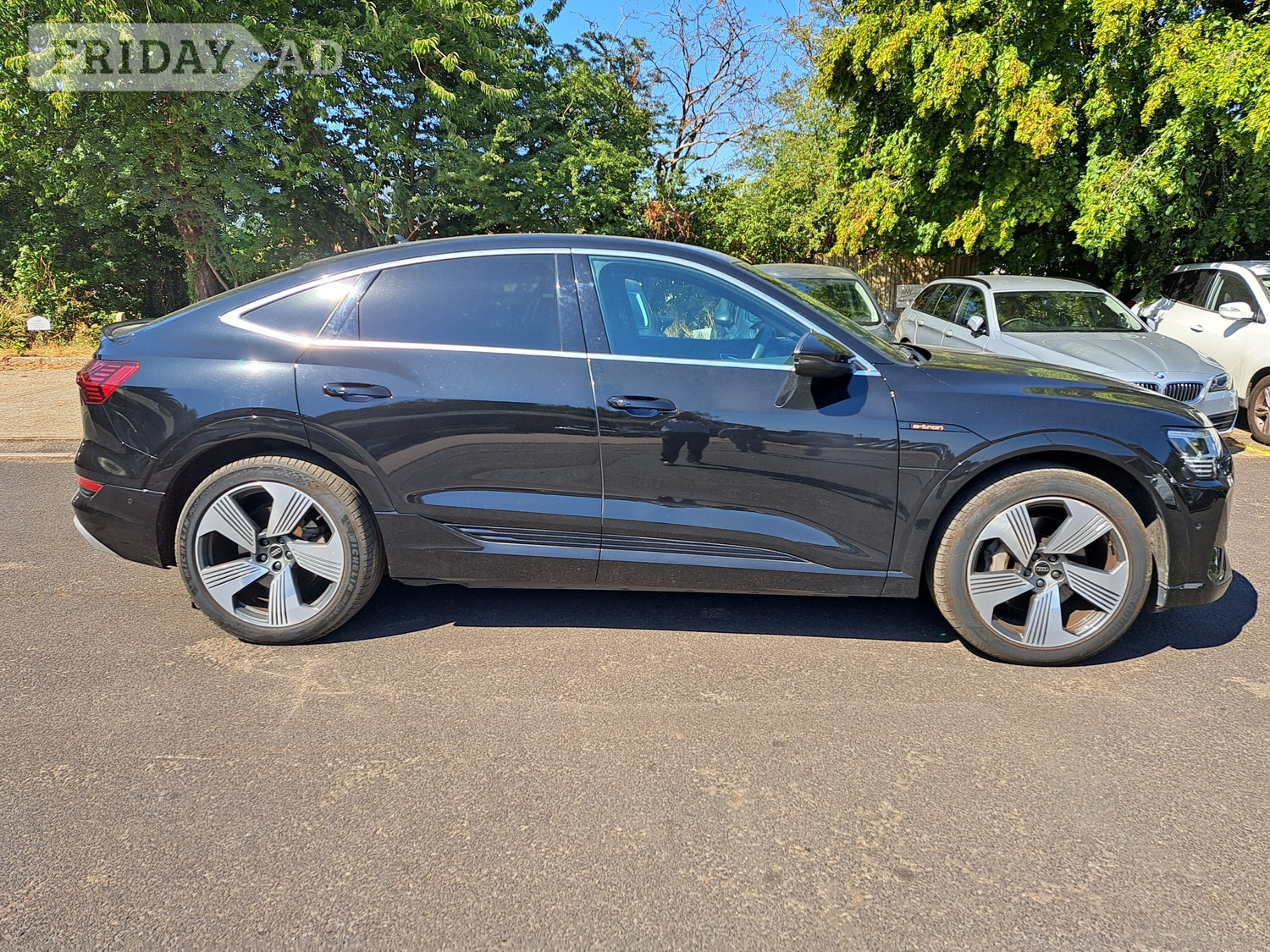 Audi e-tron 2022 - Cars