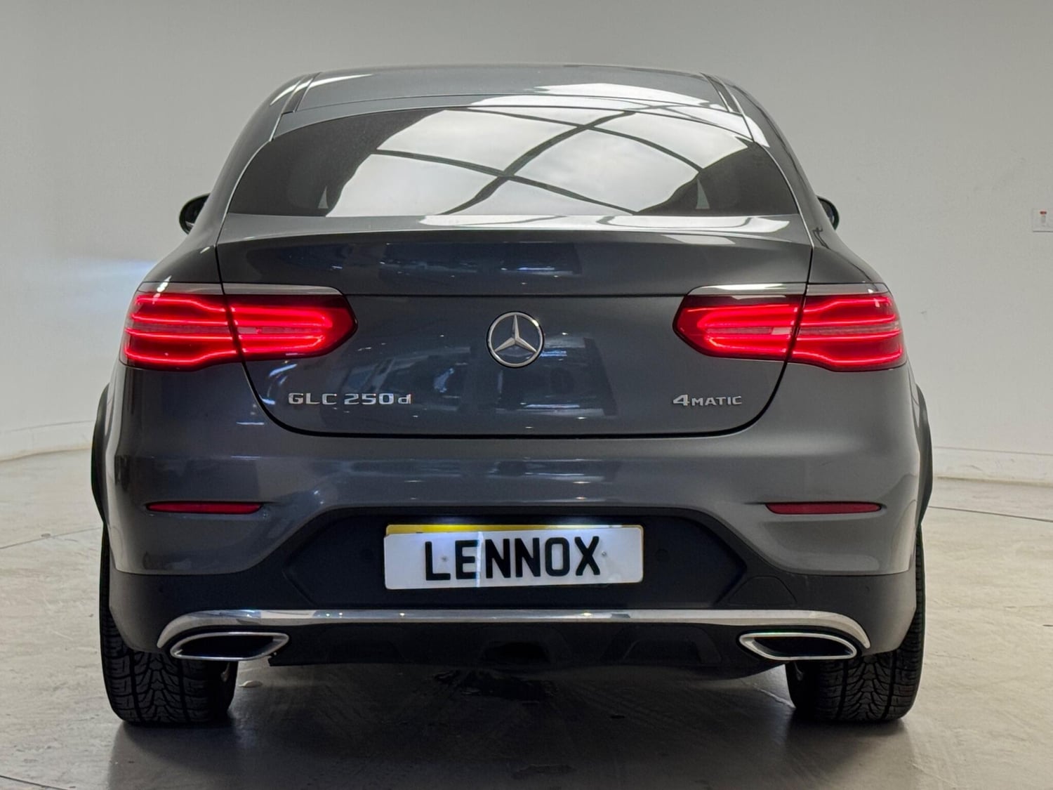 Mercedes-Benz GLC 2017 - Cars