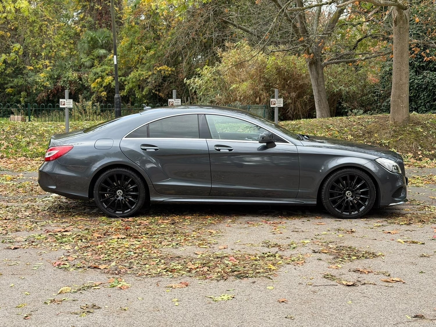 [ berth ]Mercedes-Benz CLS Class