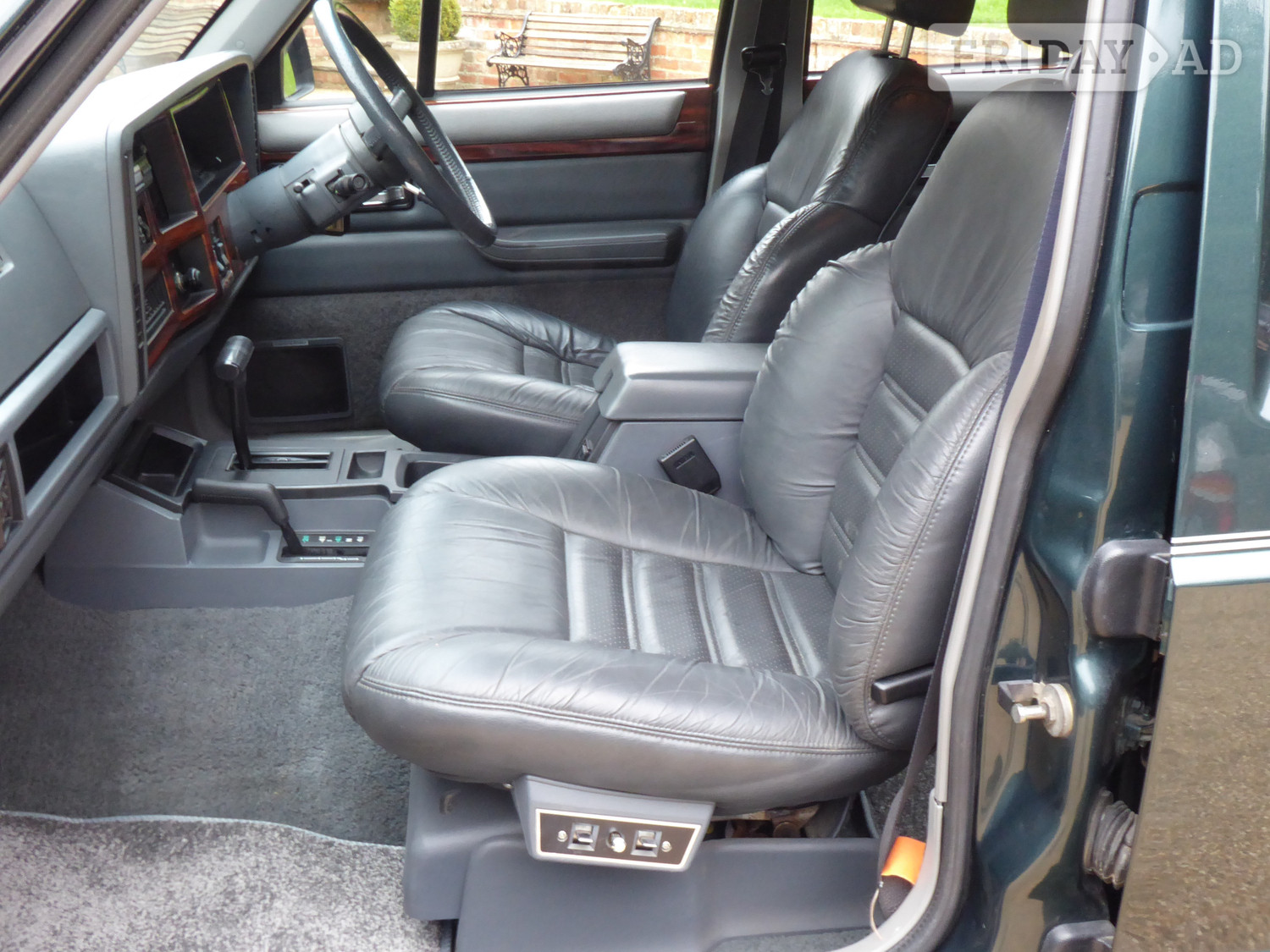 Jeep Cherokee 1993 - Cars