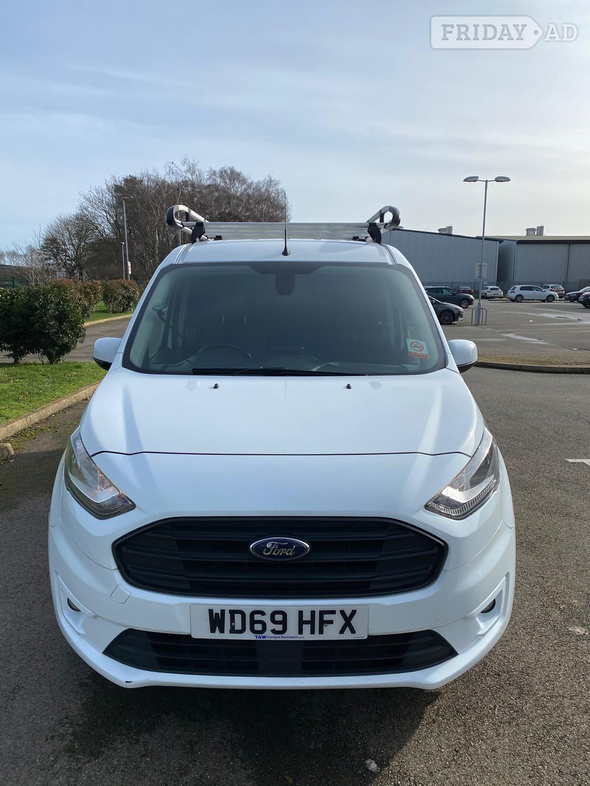[ berth ]Ford Transit Connect
