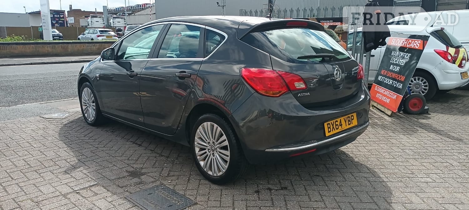 [ berth ]Vauxhall Astra