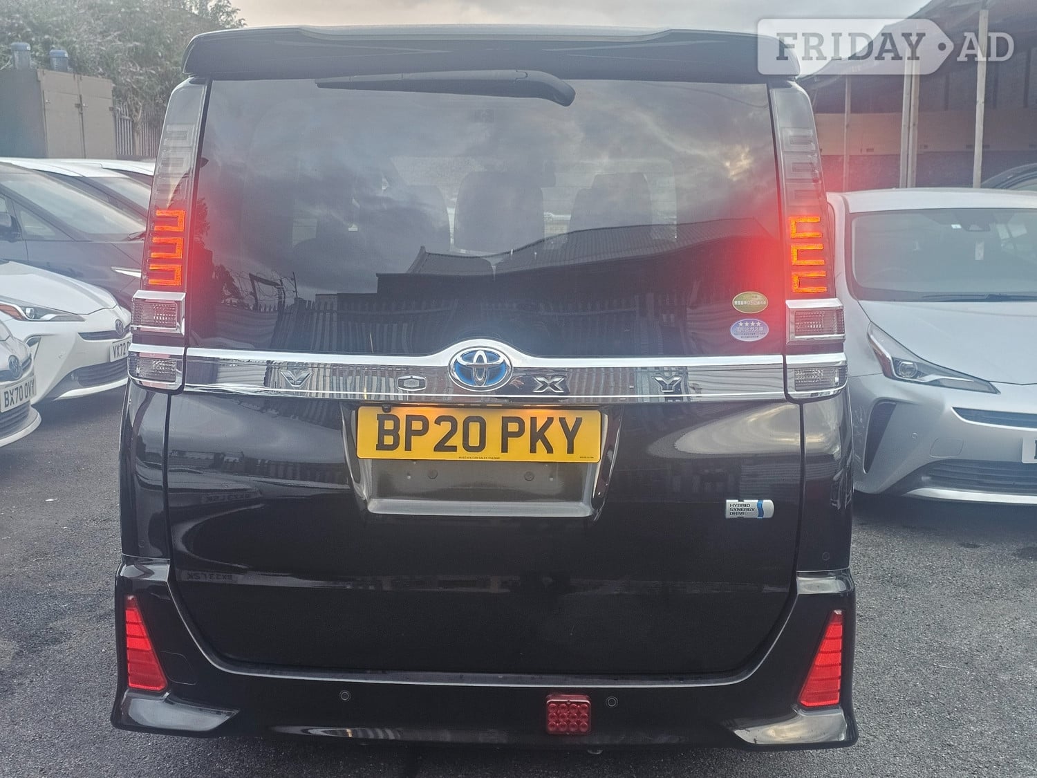 Toyota Noah 2020 - Cars in Coventry