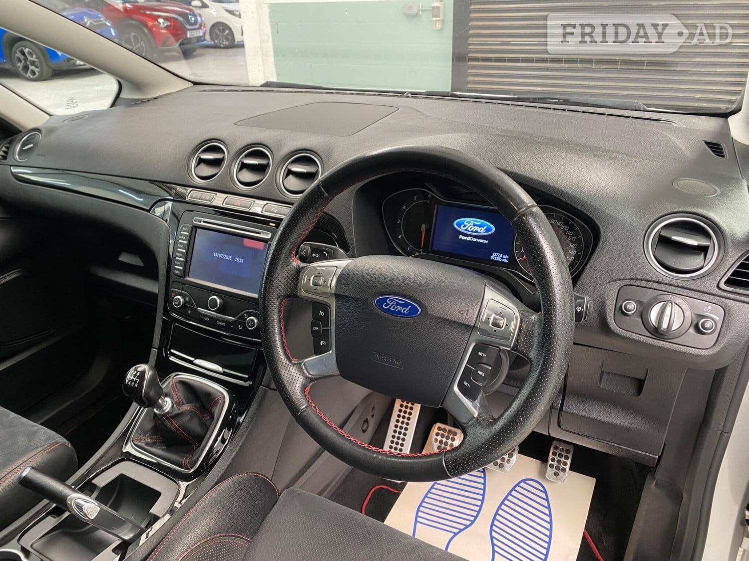 [ berth ]Ford S-Max