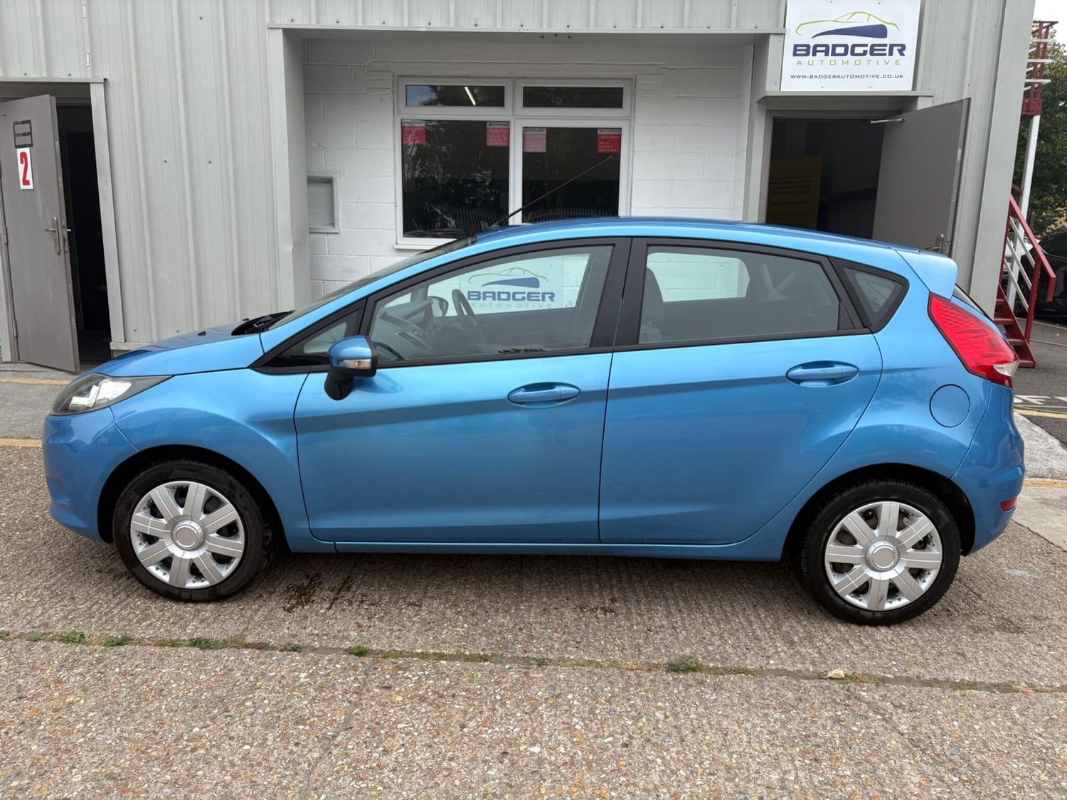 [ berth ]Ford Fiesta