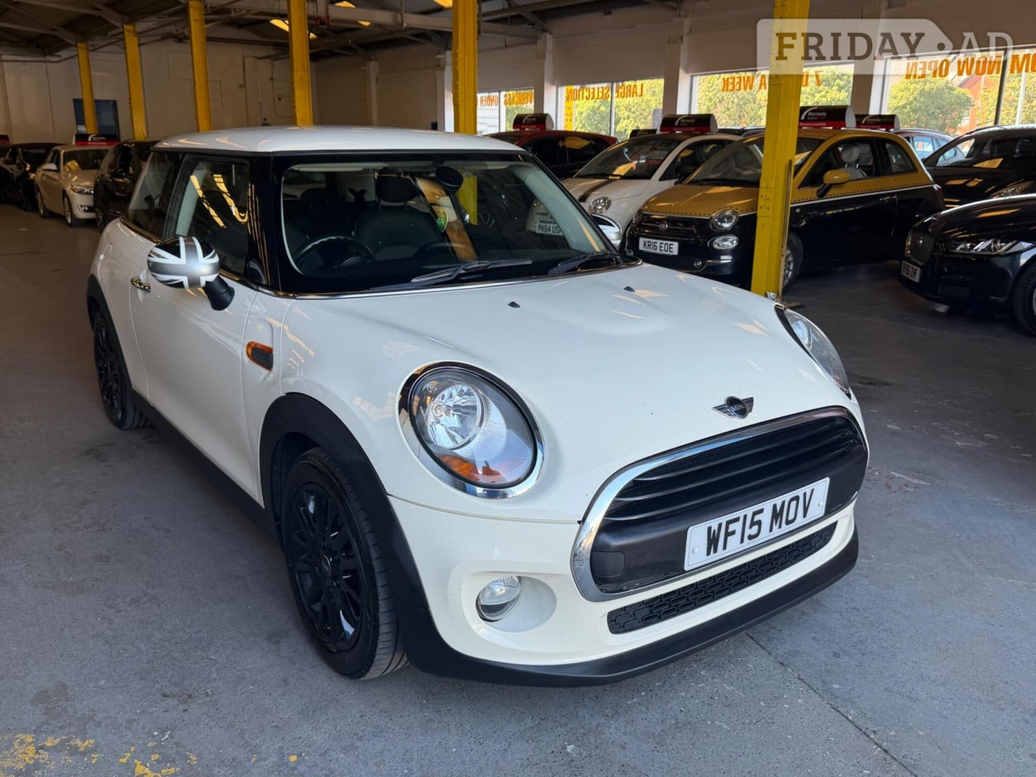 Mini Hatch 2015 in Pontypridd