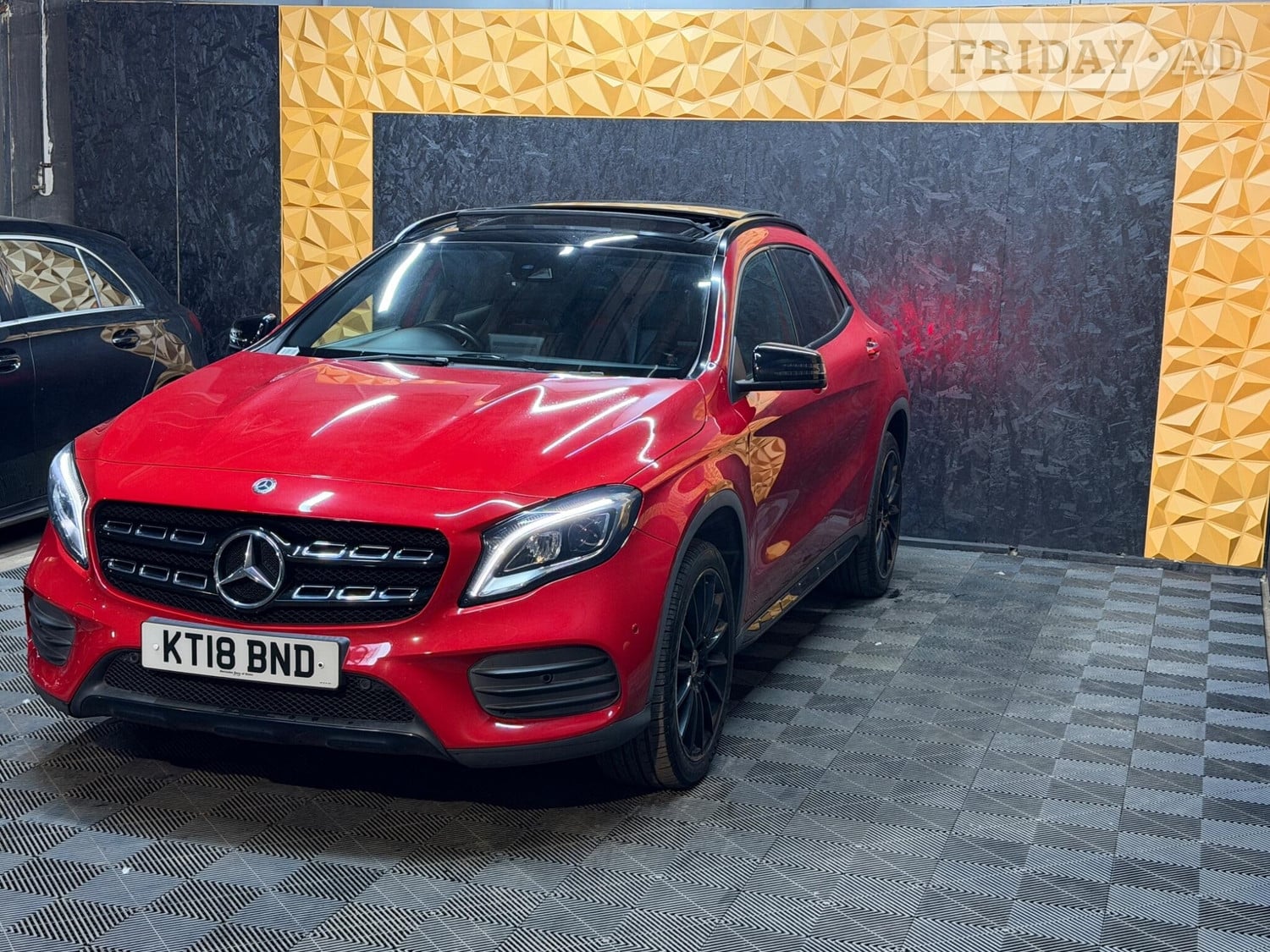 [ berth ]Mercedes-Benz GLA