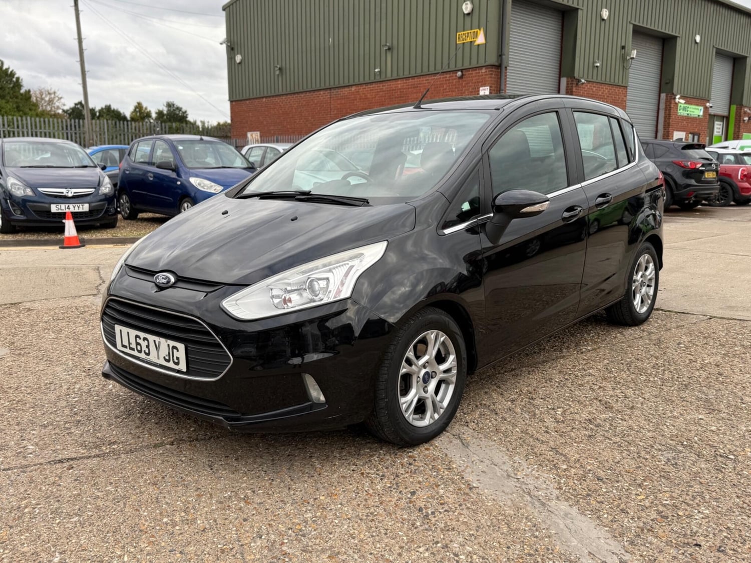 [ berth ]Ford B-MAX
