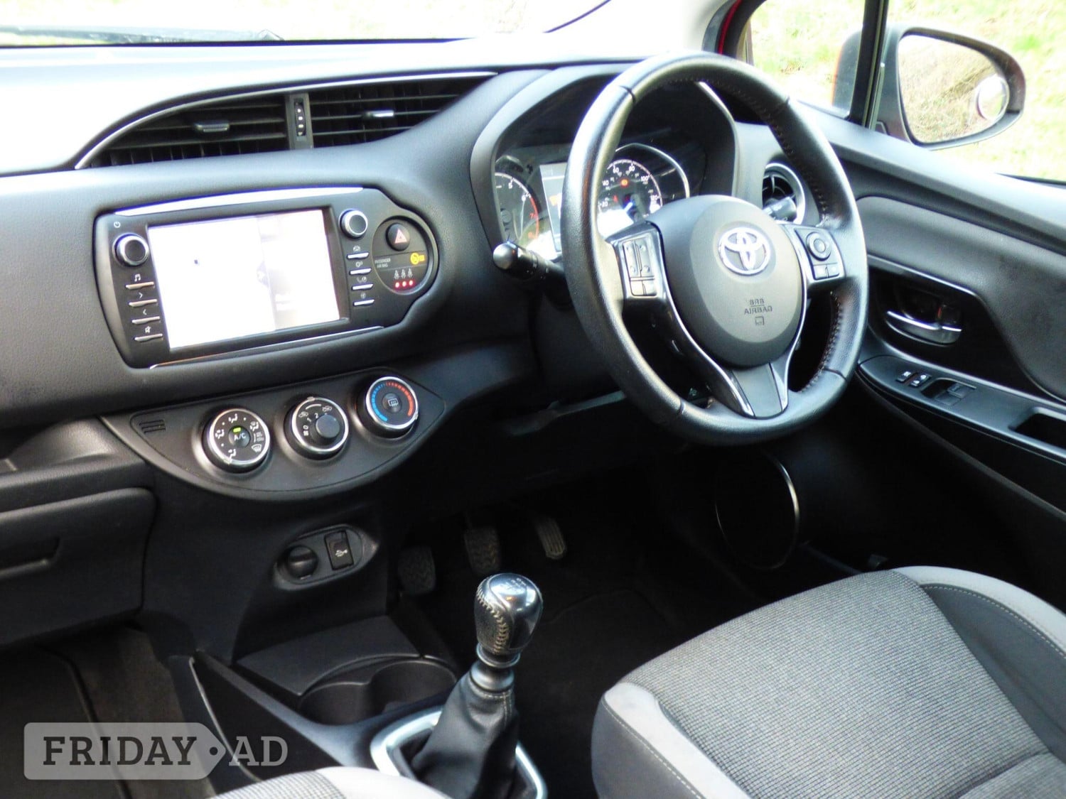 [ berth ]Toyota Yaris