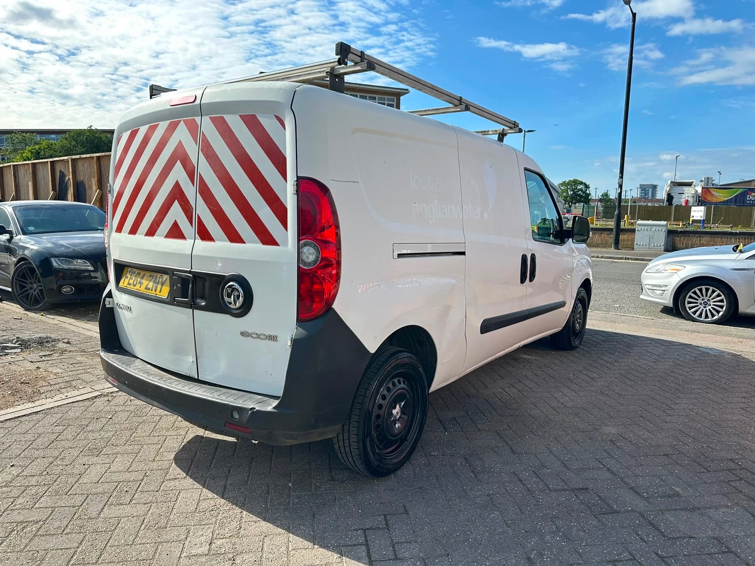 Vauxhall Combo 2014 - Vans & Commercial Vehicles in Slough