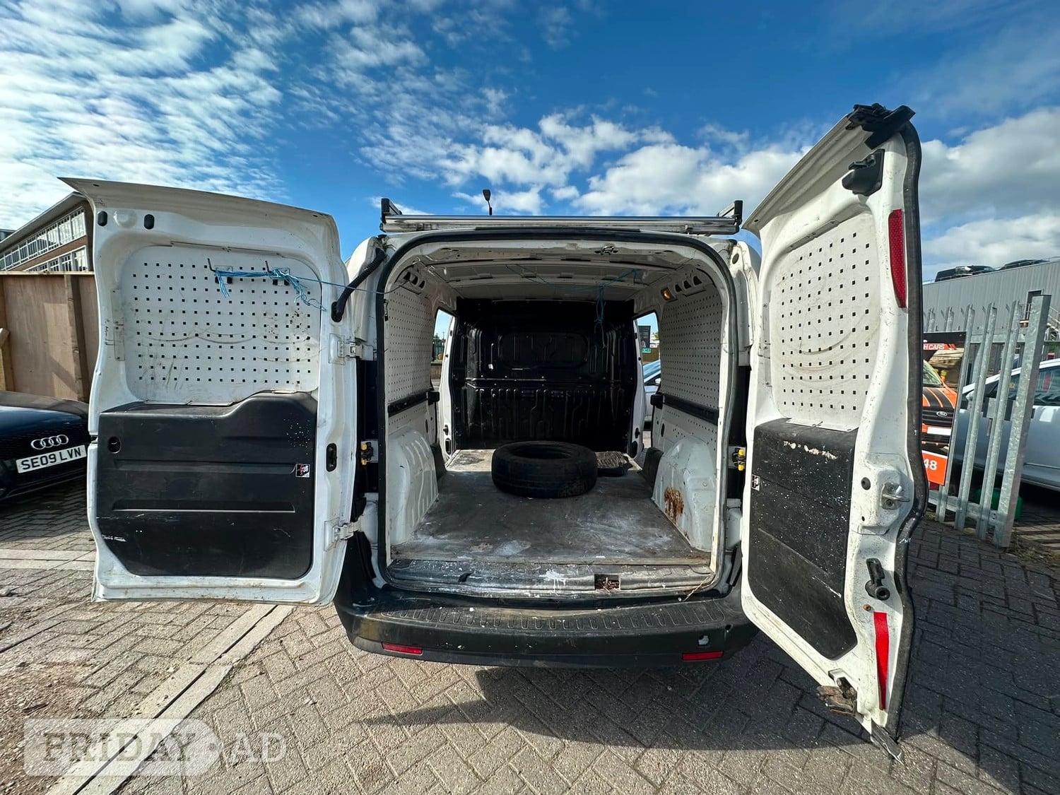 Vauxhall Combo 2014 - Vans & Commercial Vehicles