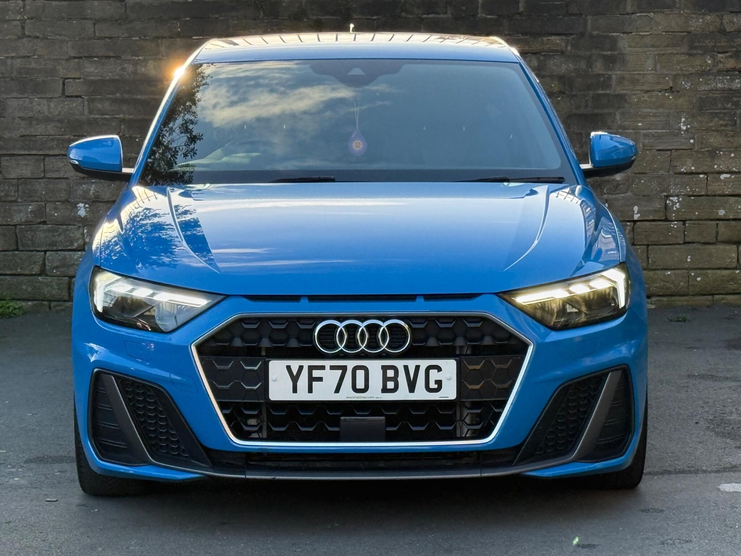 [ berth ]Audi A1