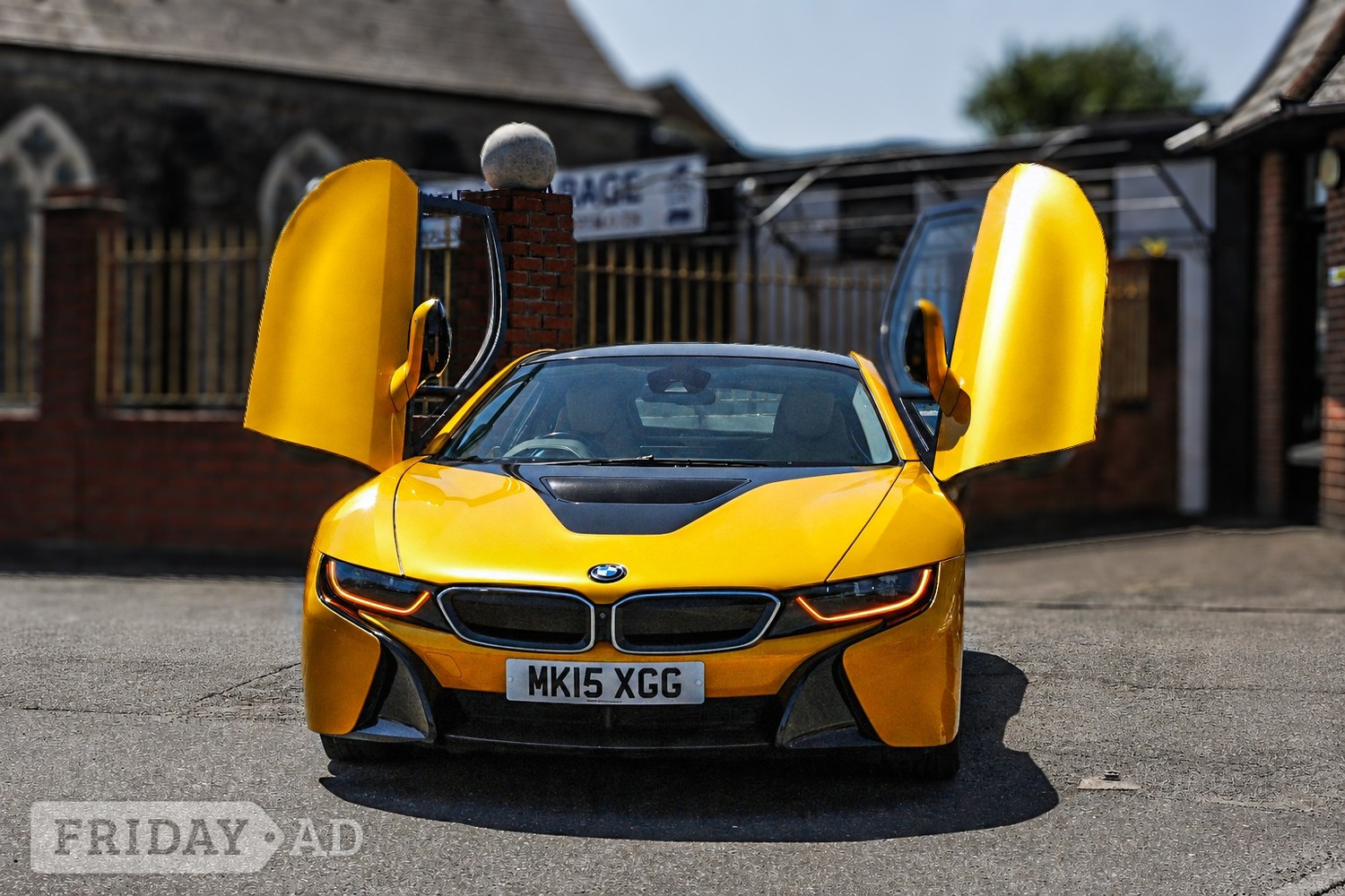 BMW i8 Lancing