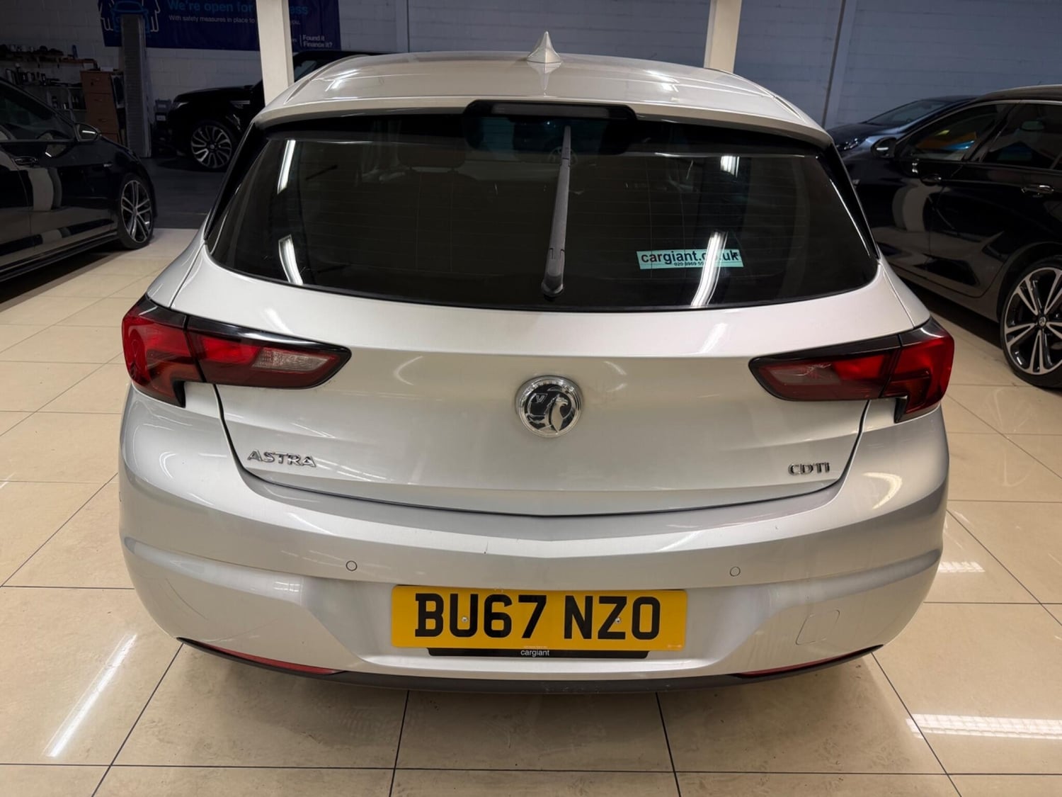 Vauxhall Astra 2017 - Cars