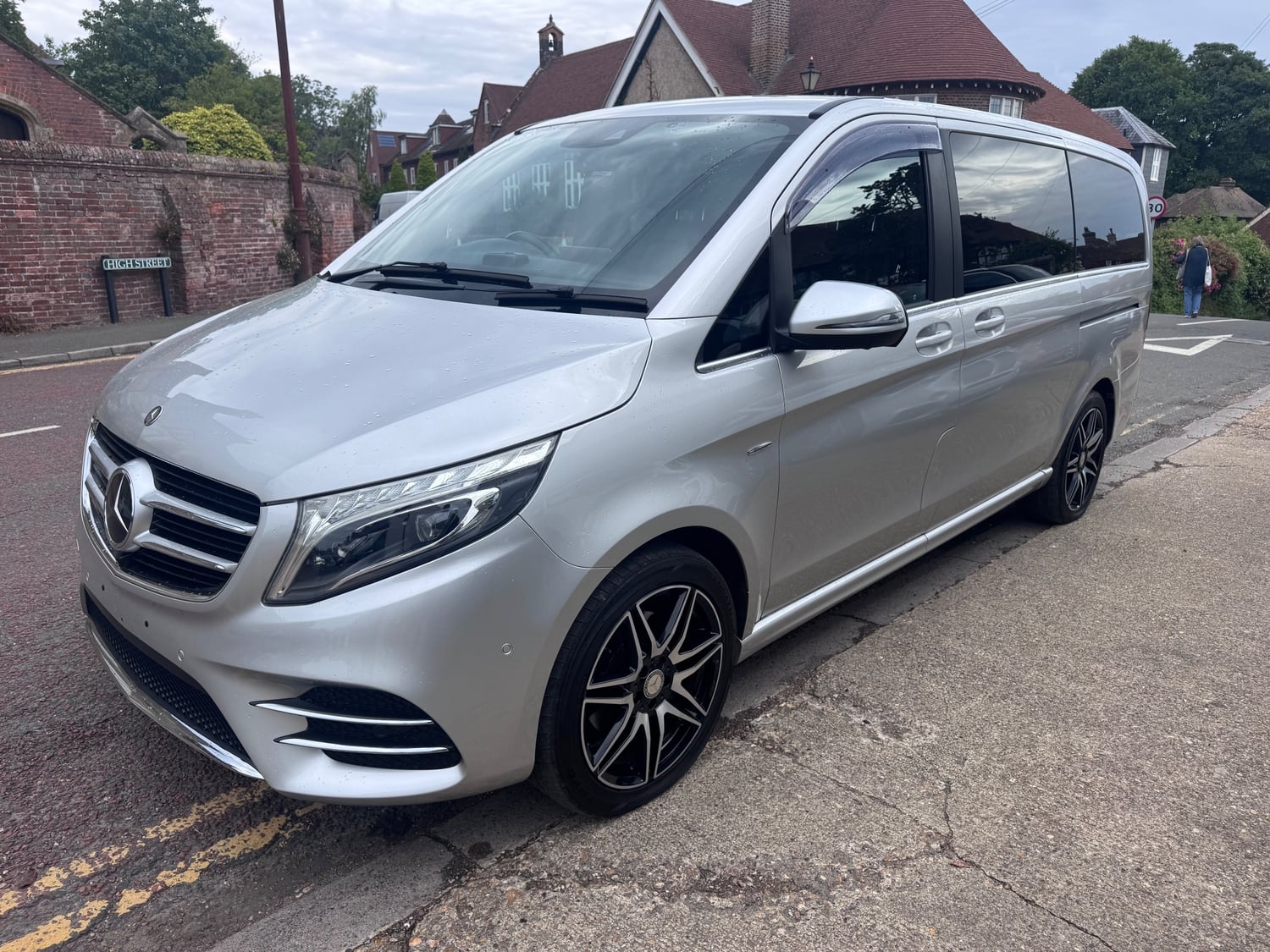 [ berth ]Mercedes-Benz V Class